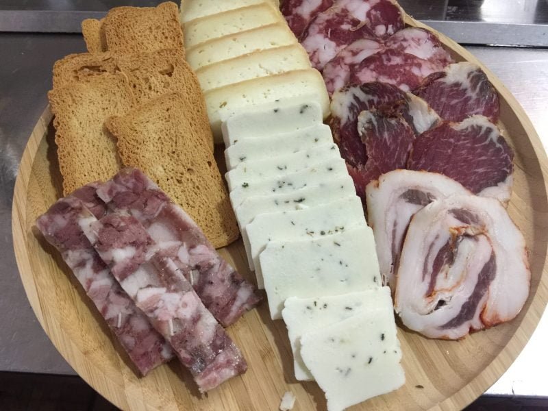 Tábua de Queijos e Enchidos